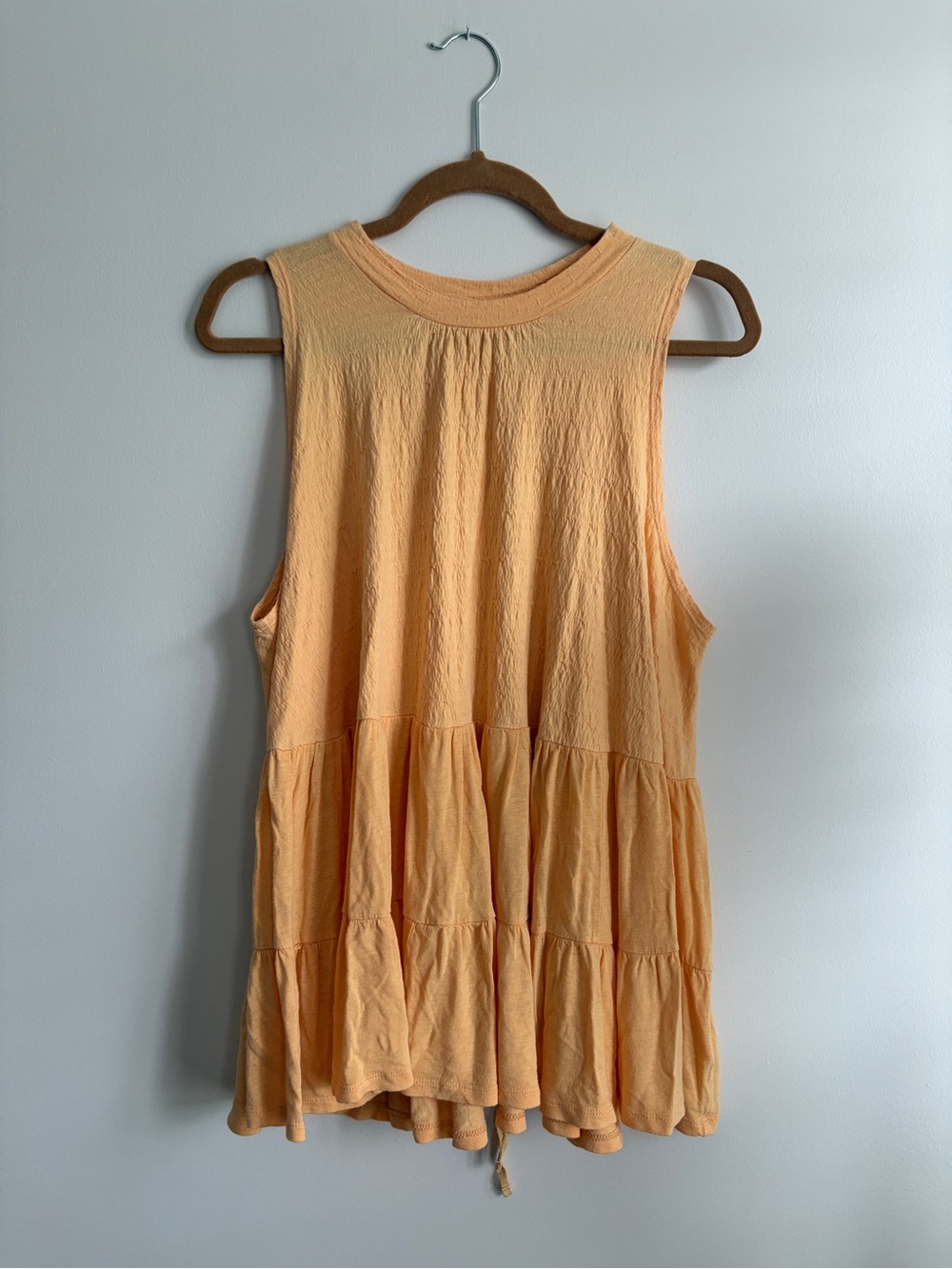 Free People Peach Sleeveless Tiered Tank XS CUTE! ♥️